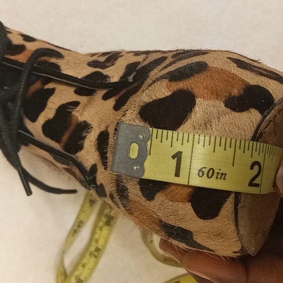 Steve Madden Leopard print booties size 7 1/2 - Picture 14 of 14